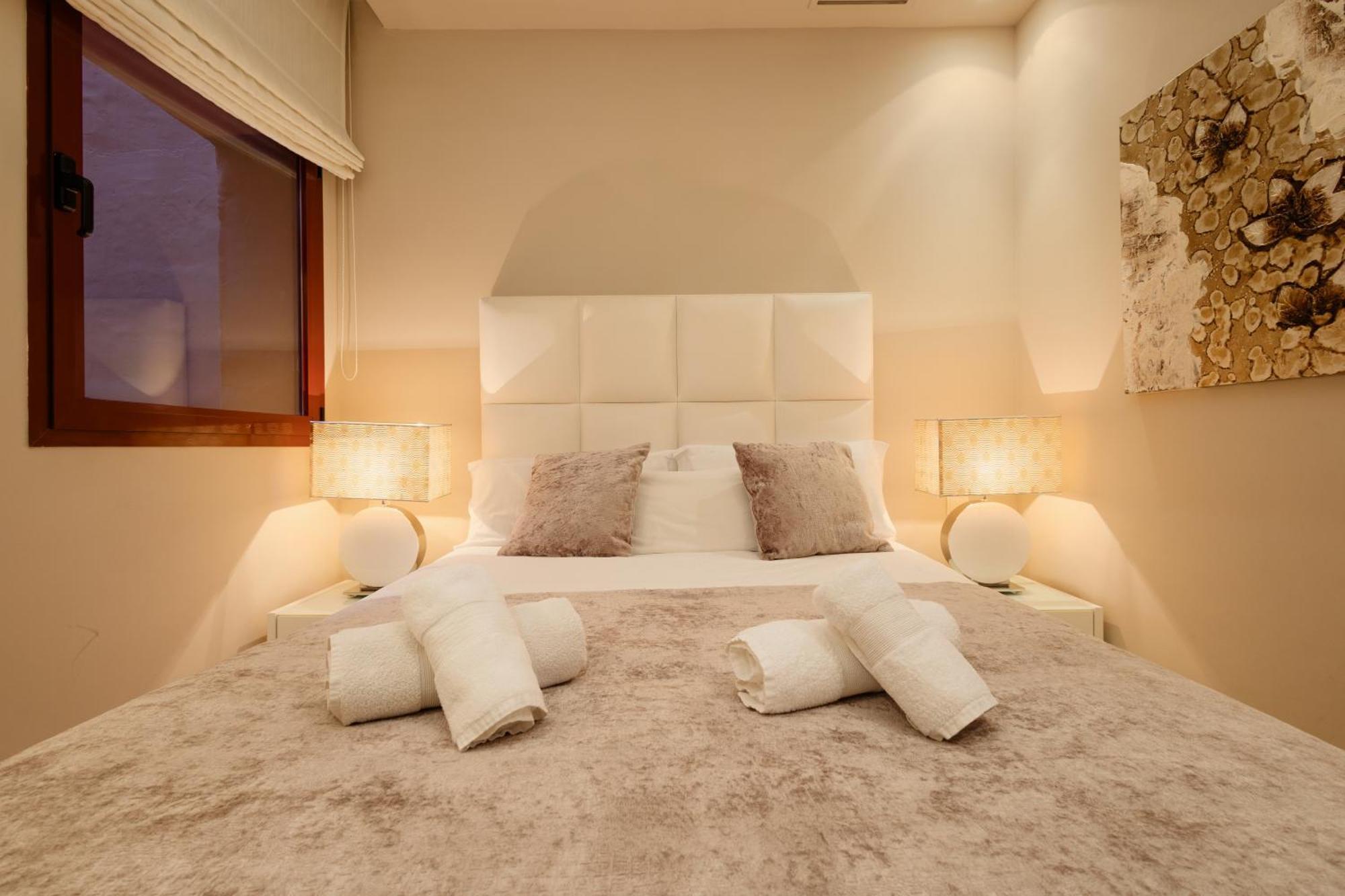 Dream Experience In Elviria: Luxury Property Close To Beaches, Restaurants And Golf Courses Appartement *