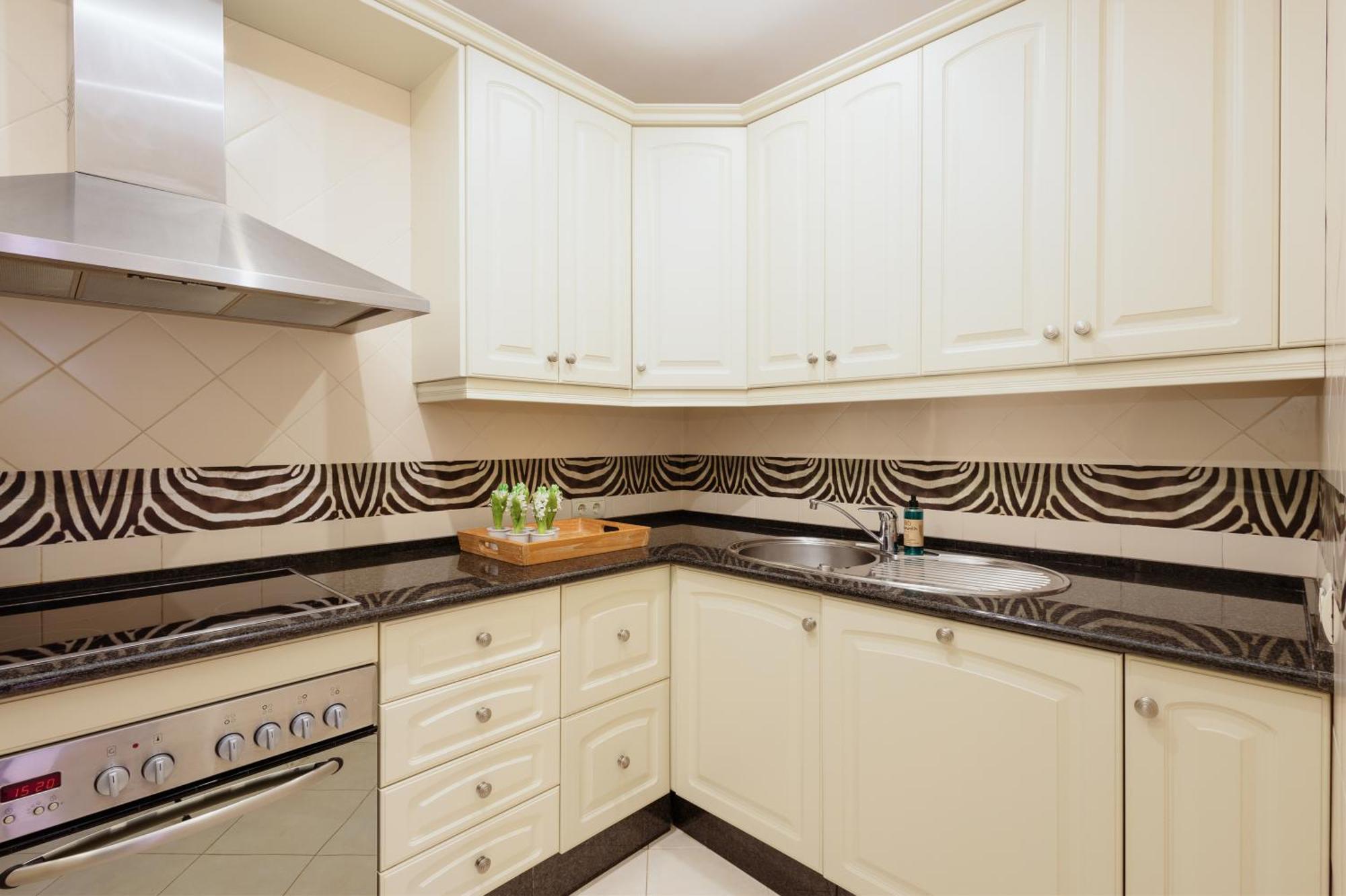 Dream Experience In Elviria: Luxury Property Close To Beaches, Restaurants And Golf Courses Appartement Marbella