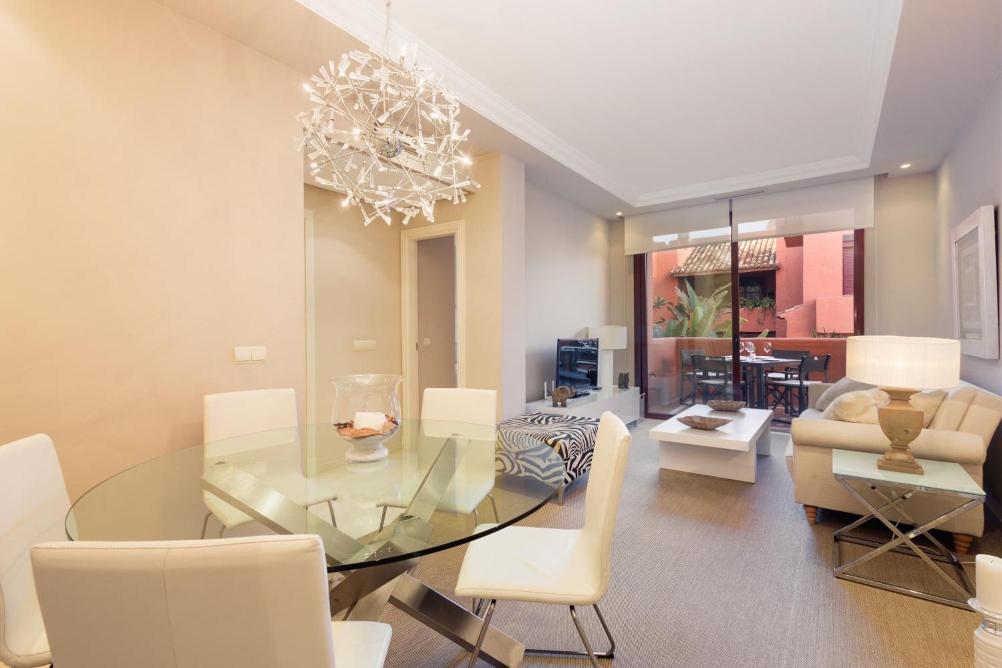 Appartement Dream Experience In Elviria: Luxury Property Close To Beaches, Restaurants And Golf Courses