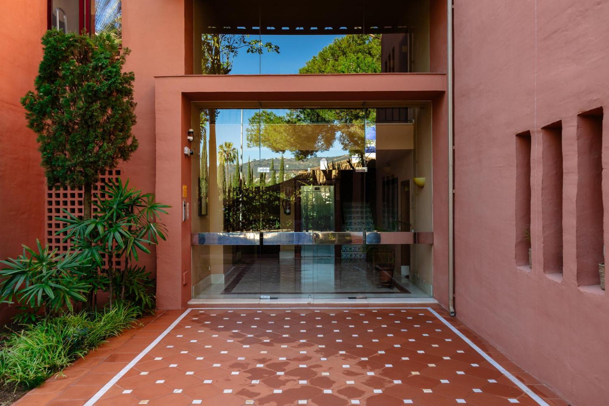 Dream Experience In Elviria: Luxury Property Close To Beaches, Restaurants And Golf Courses Appartement