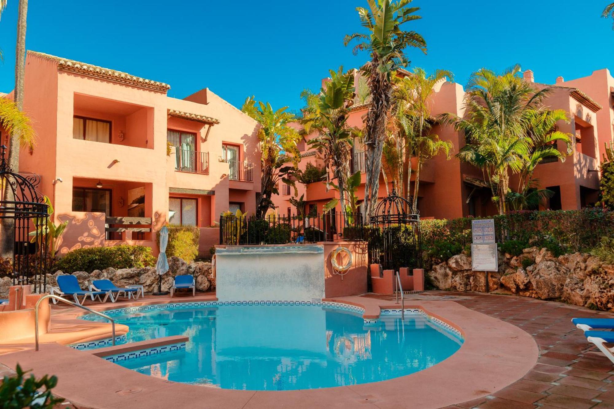 Dream Experience In Elviria: Luxury Property Close To Beaches, Restaurants And Golf Courses Appartement